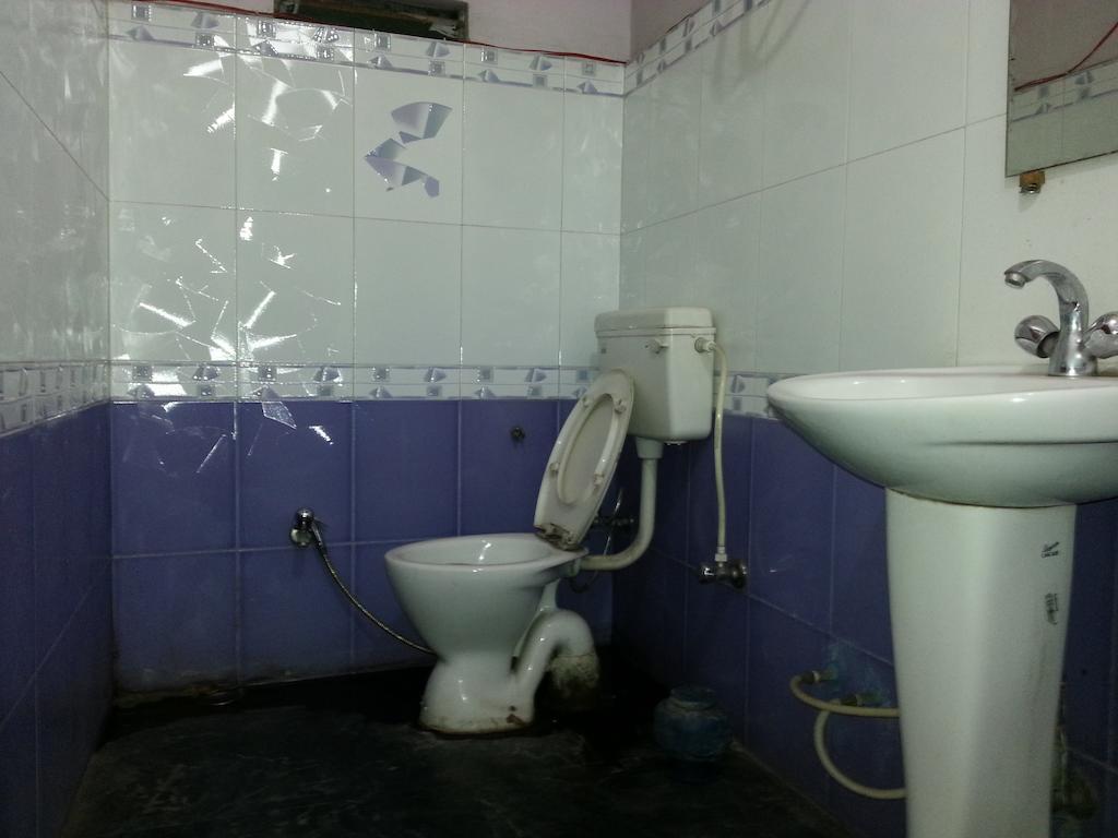 Hotel Marina Inn Dhanbād Rum bild